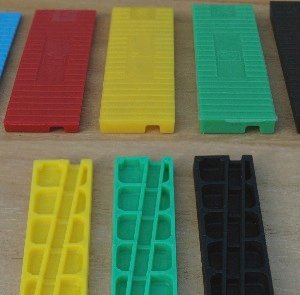 Cales PVC spécial terrasse bois, pour isoler les lambourdes du sol