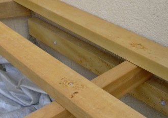 Lambourdes, vis inox, bandes bitumes