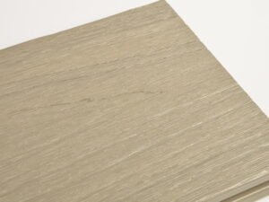 Lame de terrasse de finition en bois composite XtraWood "très large" non rainurée fixation à visser. 3 mètres.